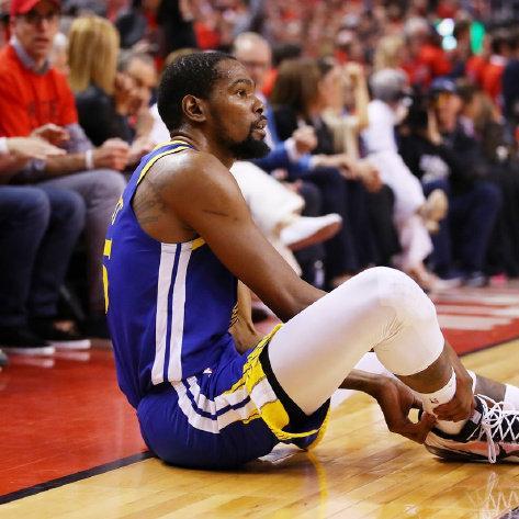 探寻能源替代方案：当我们面临'往日不再，没油了怎么办'的环境威胁时，可持续和环保的选择是什么？