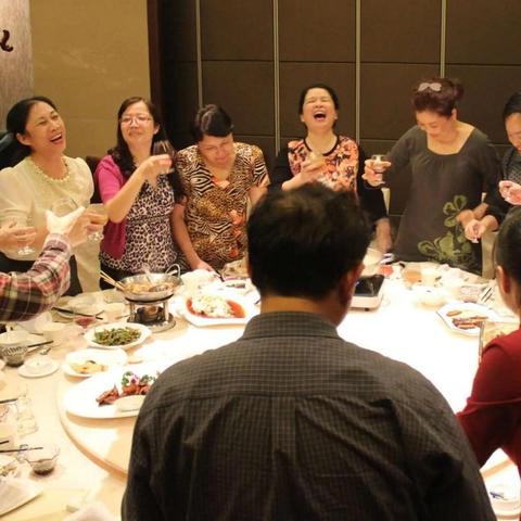 (职场应酬,必须要懂的6点规矩)在职场中进行应酬礼仪探究:《职场上的应酬》在线观看