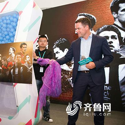 (足球绿茵巨星)绿茵巨头：探索足球领域中的全球巨人和强国