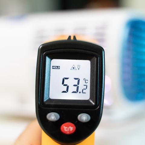 (电脑风扇噔噔响)电脑风扇一直嗡嗡响，如何解决？常见故障及应对方法详解