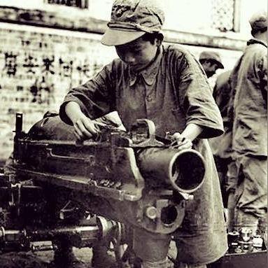 (未来战争中武器发展的方向)我是武器战：揭秘未来战争中的武器科技与战略演变