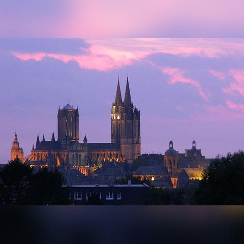 城堡英雄2：新地图、新任务、新挑战，探索古老城堡，闯荡未知领域