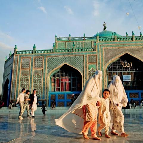 探索征服与荣耀微信小程序：打造属于你的史诗级战斗体验与荣耀之路