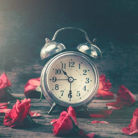 (同桌的你和那些年我们一起追的女孩)同桌那些年：我们一起欢笑、学习与成长的青春回忆