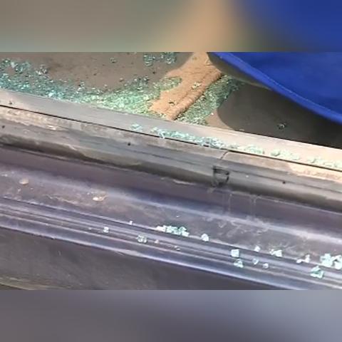 《疯狂出租车了不能玩?揭秘游戏背后的原因与玩家的反响探讨》 《疯狂出租车了不能玩?揭秘游戏背后的原因与玩家的反响探讨》