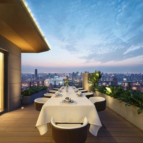 在蔚蓝月下的回忆，鲜活如昨日，缱绻如梦境，永远珍藏在心底。