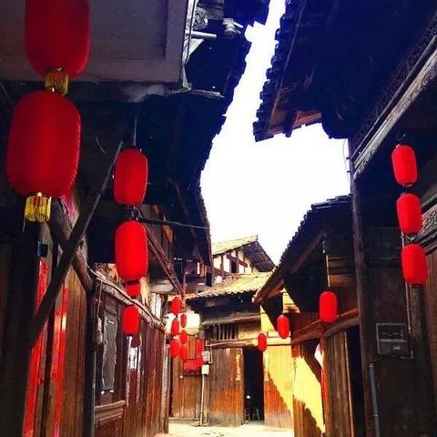 探讨古老与现代交织的魅力：详解文明岔口游戏玩法与背后的历史知识融合