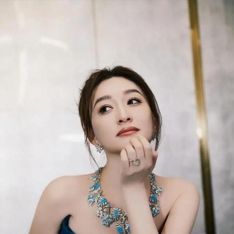 (战场女神手游)打造最强战场女神阵容搭配，绝对让你无往而不利！