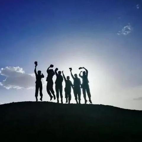 深度解析:热血沙尘服务端的技术设计与运行机制,带你走进网络游戏后台世界 深度解析:热血沙尘服务端的技术设计与运行机制,带你走进网络游戏后台世界