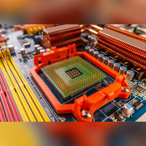 (电脑开关电源线怎么接主板)详细教程：如何正确将电脑电源开关线插入主板上？