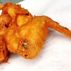 炸鸡怎么热才能保持鲜香美味？详细教你正确方式，让你吃到每一口都是热脆多汁的口感！